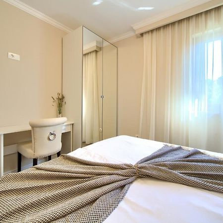 Luxury Apartments Villa Stina Pinezići エクステリア 写真