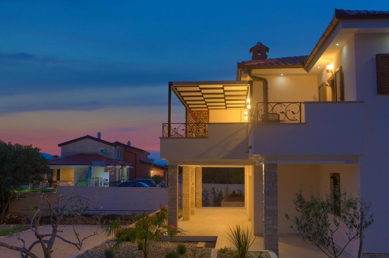 Luxury Apartments Villa Stina Pinezići エクステリア 写真