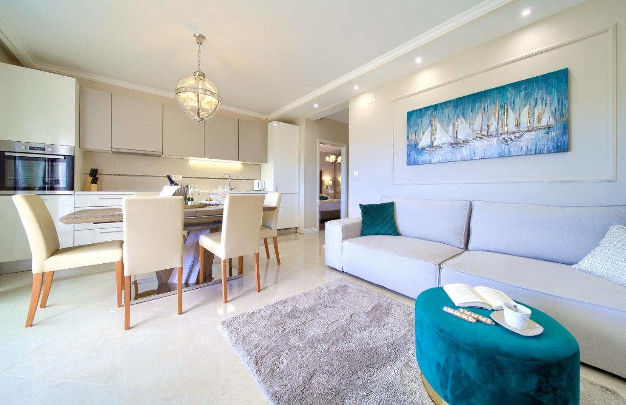 Luxury Apartments Villa Stina Pinezići エクステリア 写真