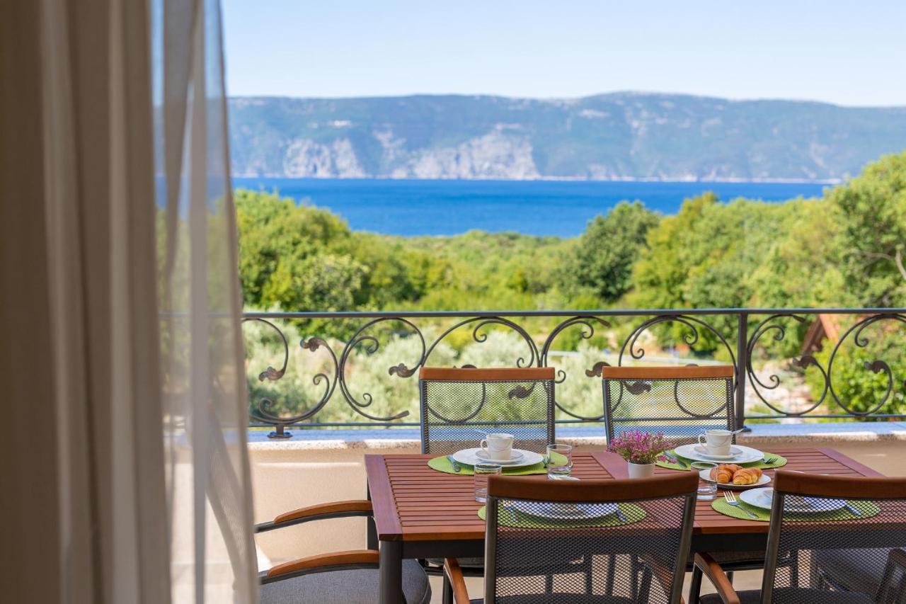 Luxury Apartments Villa Stina Pinezići エクステリア 写真