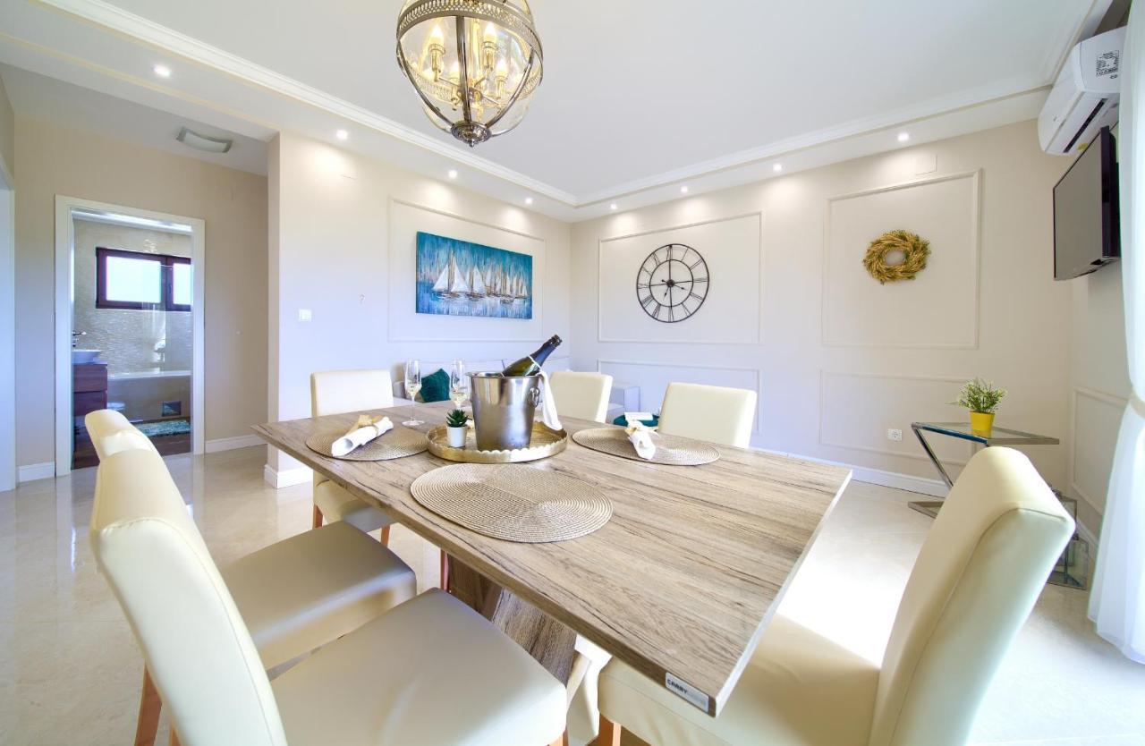 Luxury Apartments Villa Stina Pinezići エクステリア 写真