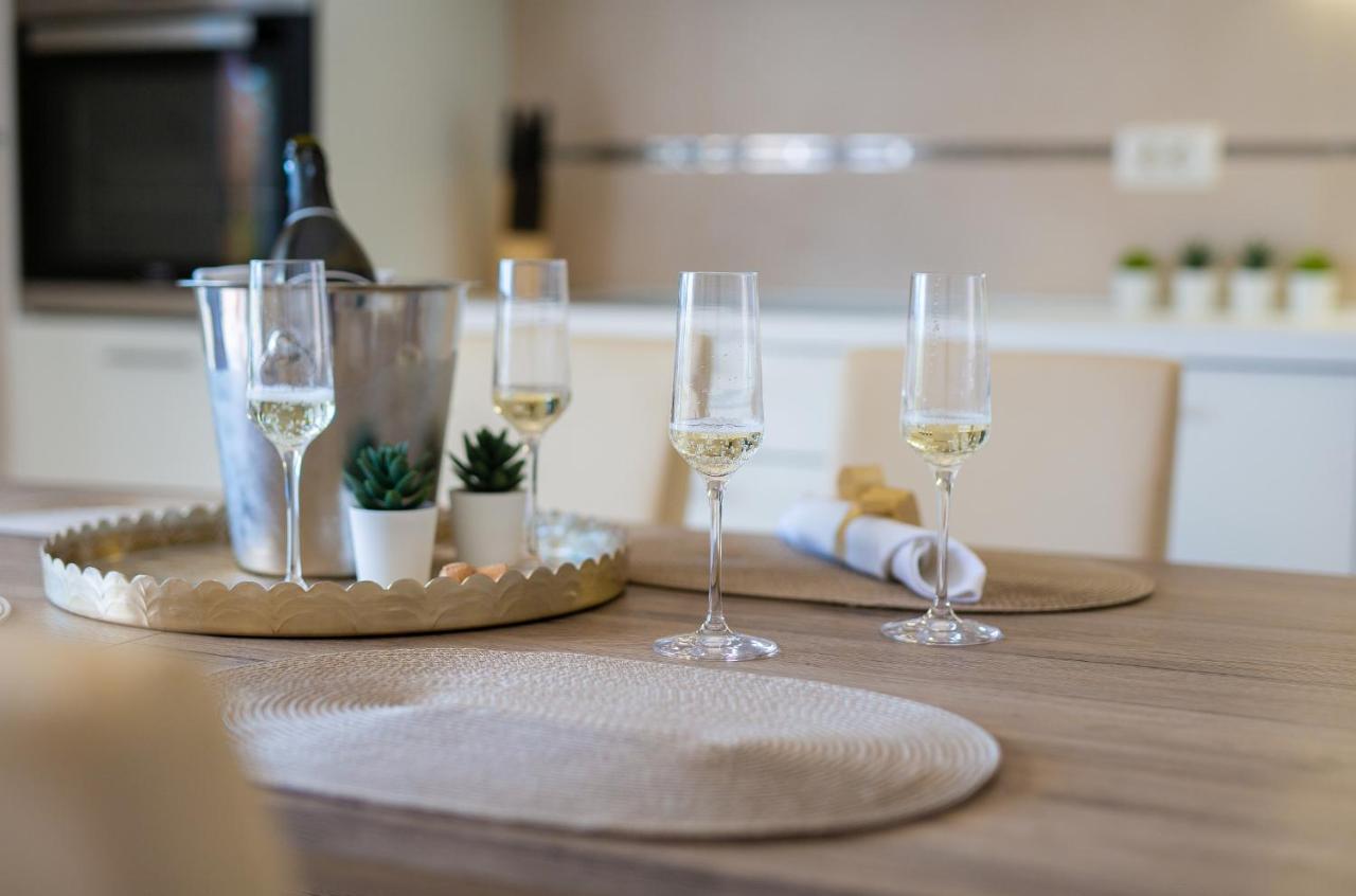 Luxury Apartments Villa Stina Pinezići エクステリア 写真