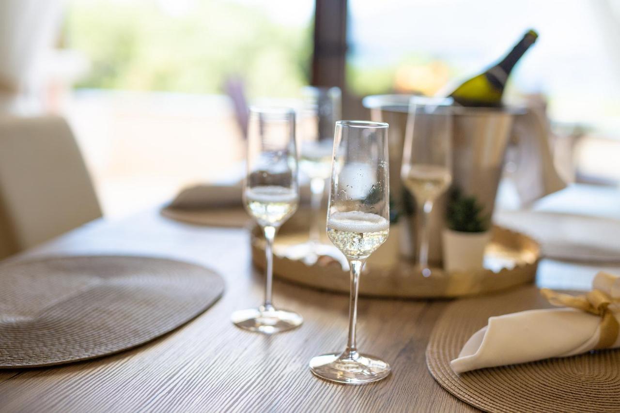 Luxury Apartments Villa Stina Pinezići エクステリア 写真