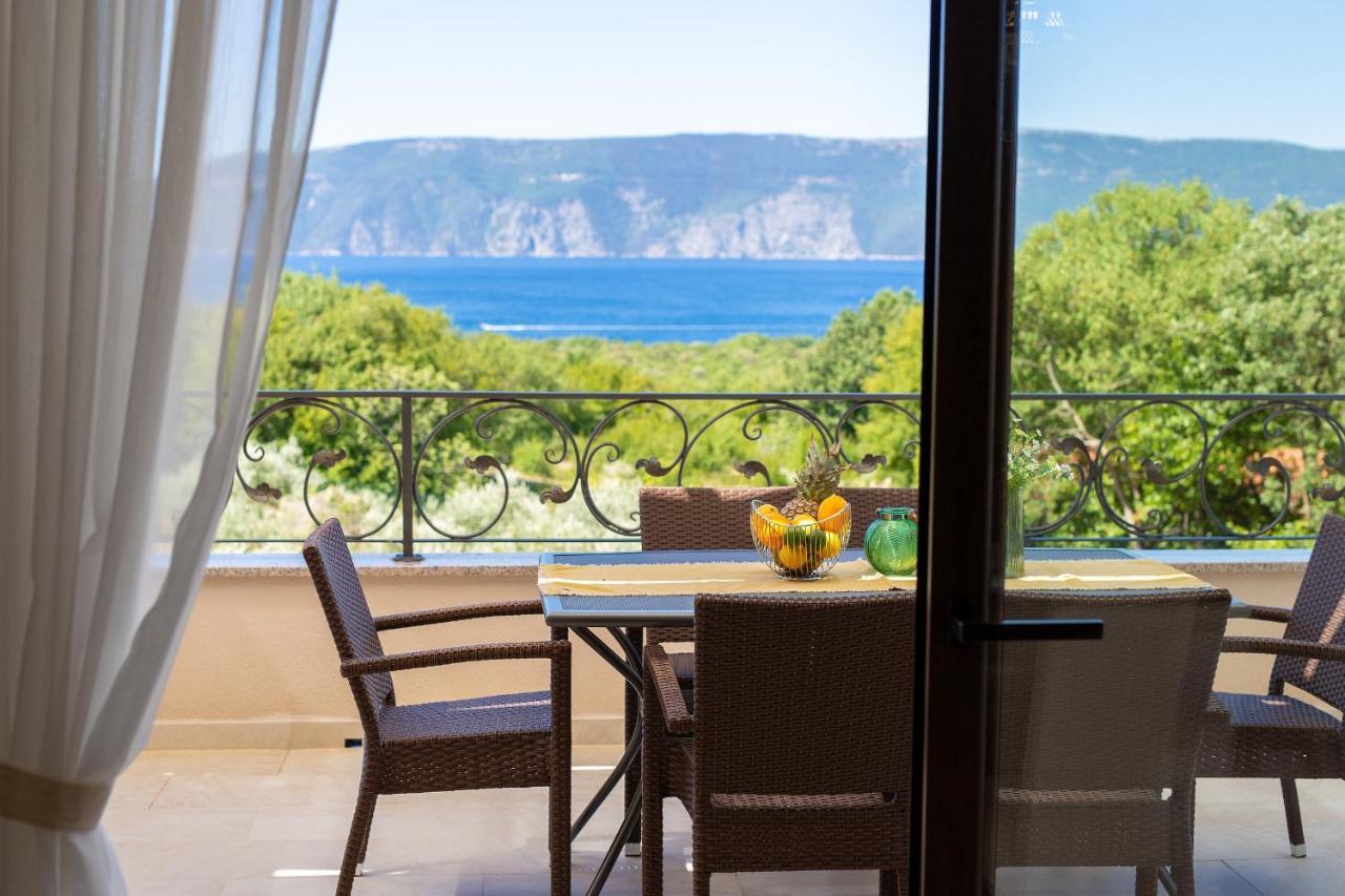 Luxury Apartments Villa Stina Pinezići エクステリア 写真