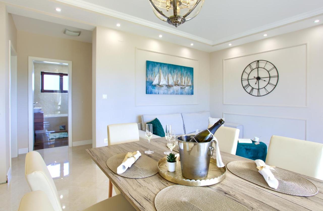 Luxury Apartments Villa Stina Pinezići エクステリア 写真