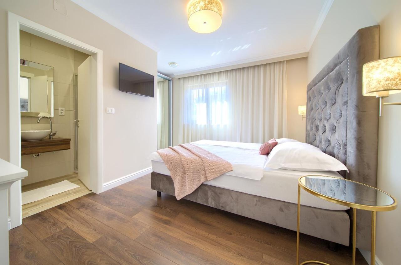 Luxury Apartments Villa Stina Pinezići エクステリア 写真