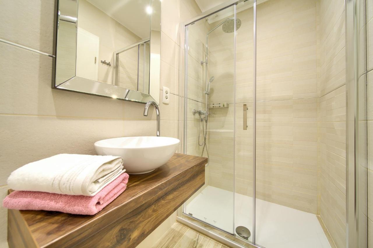 Luxury Apartments Villa Stina Pinezići エクステリア 写真